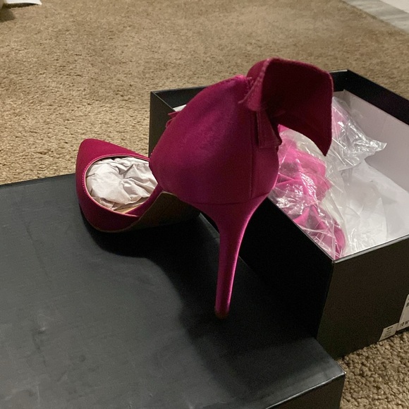 Bright Fuschia INC. Kaleaf Pumps - brand new still in the box! - Picture 3 of 4